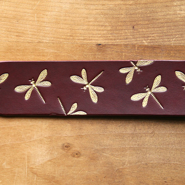 leather-buckle-collar-burgundy-gold-dragonflies-2-inch_3