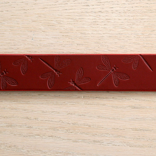 leather-buckle-collar-unpainted-dragonflies-red-1-5-inch-wide_3