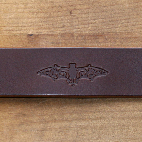 leather-greyhound-collar-filigree-bat-1.5-inch_3
