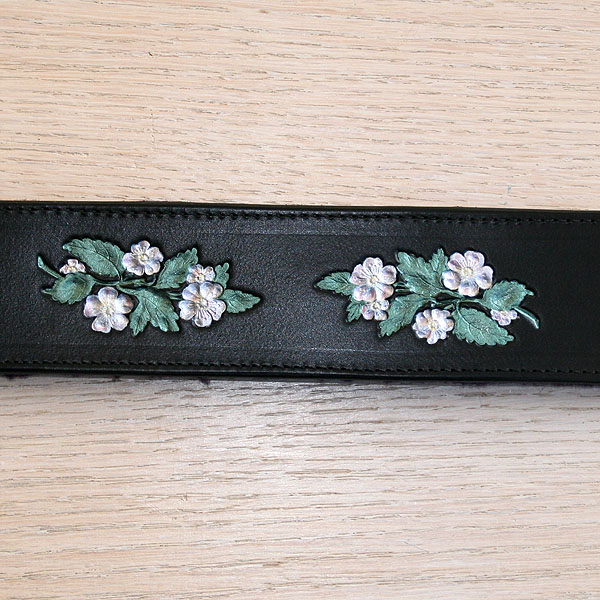 leather-buckle-collar-dog-roses-black-2-inch_3