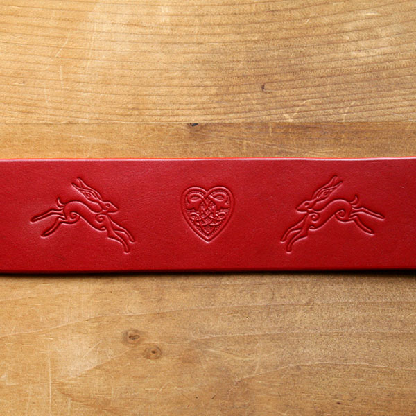 leather-buckle-collar-hares-and-heart-2-inch_3