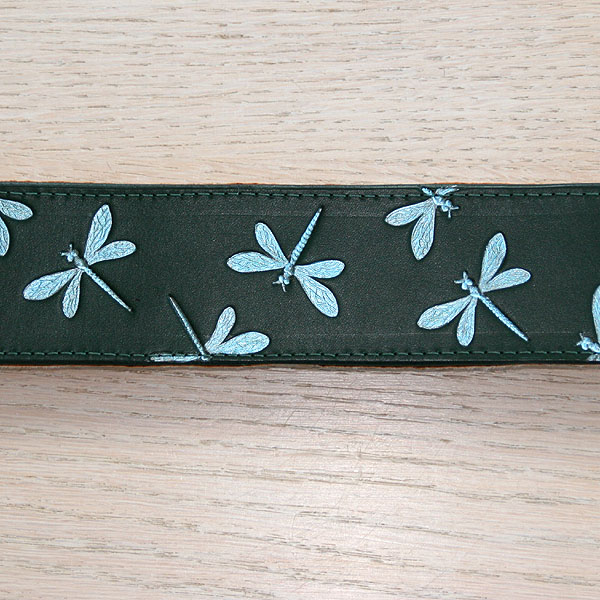 leather-buckle-collar-iridescent-greenblue-dragonfly-2-inch-wide-green_3