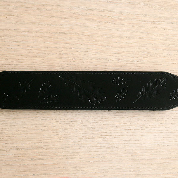 leather-buckle-collar-oak-leaves-black-2-inch_3