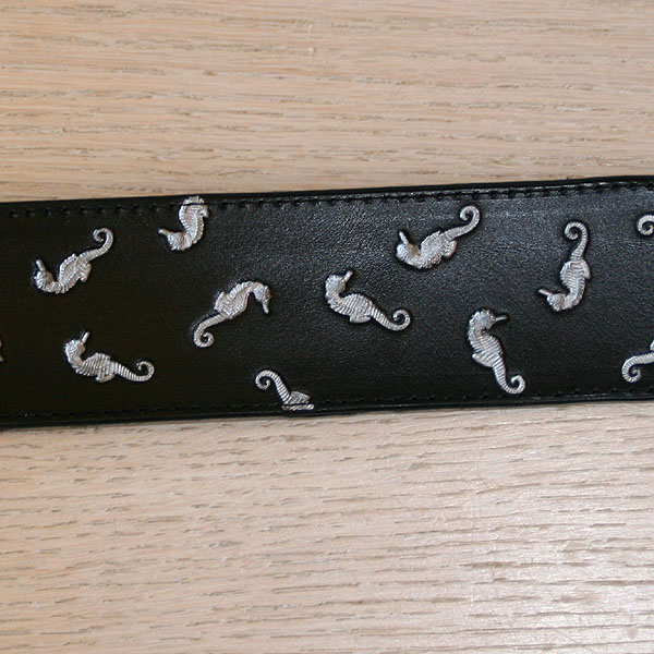 leather-buckle-collar-silver-seahorses-2-inch_3