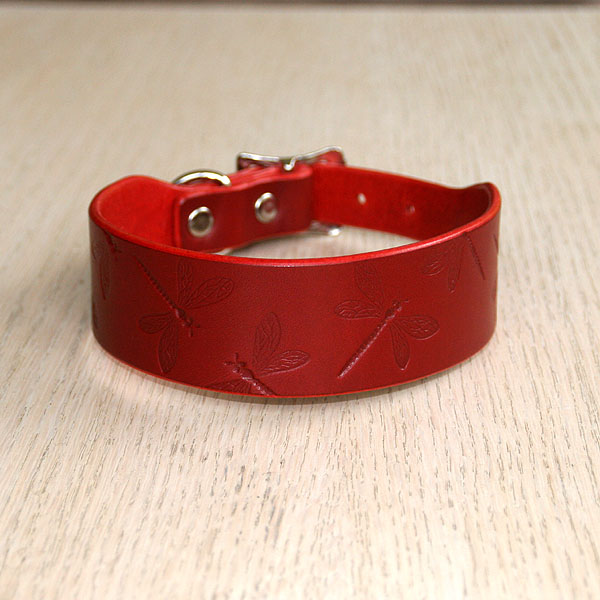 leather-buckle-collar-unpainted-dragonflies-red-1-5-inch-wide_1