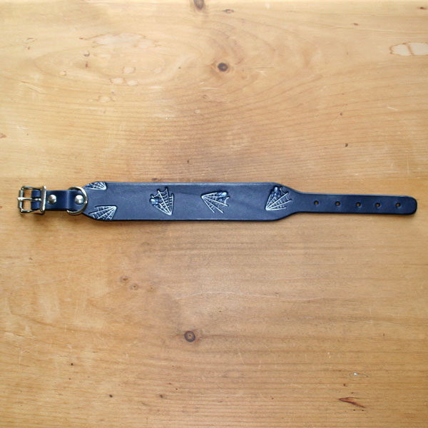 leather-buckle-collar-webs-and-spiders-on-blue-1.5-inch_2