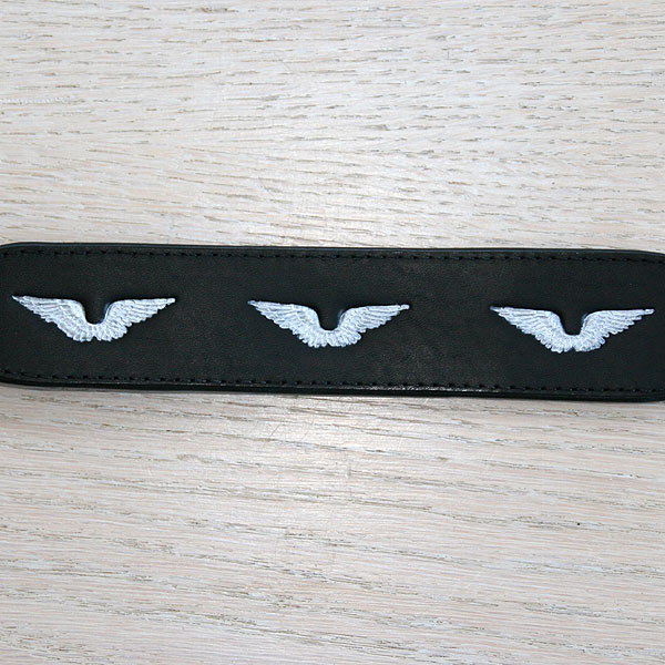 leather-buckle-collar-wings-1-5-inch-wide_3