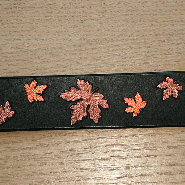 rtb_leather-buckle-collar-maple-leaves-2-inch_3