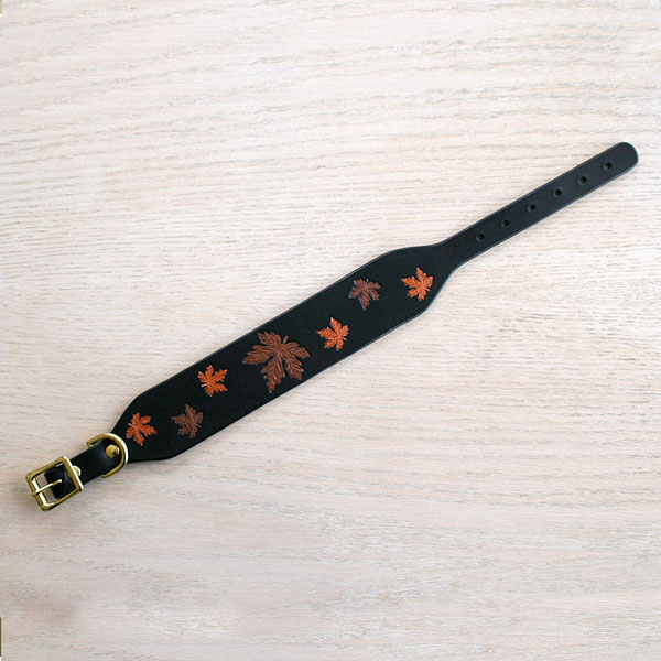 Autumn Maple Leaves Collar