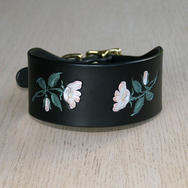 Wild Roses Collar