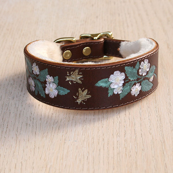 Dog Roses Buckle Collar (1.5 inch wide)